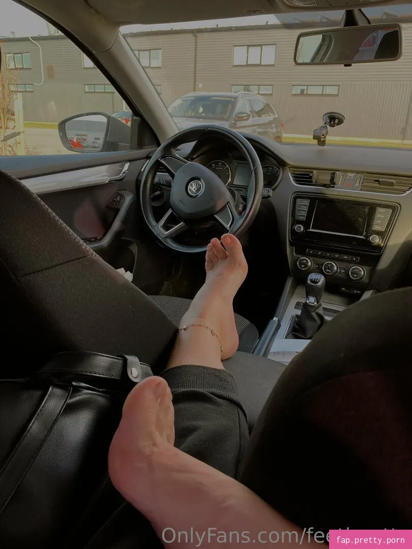 feetloretta - Photo #35