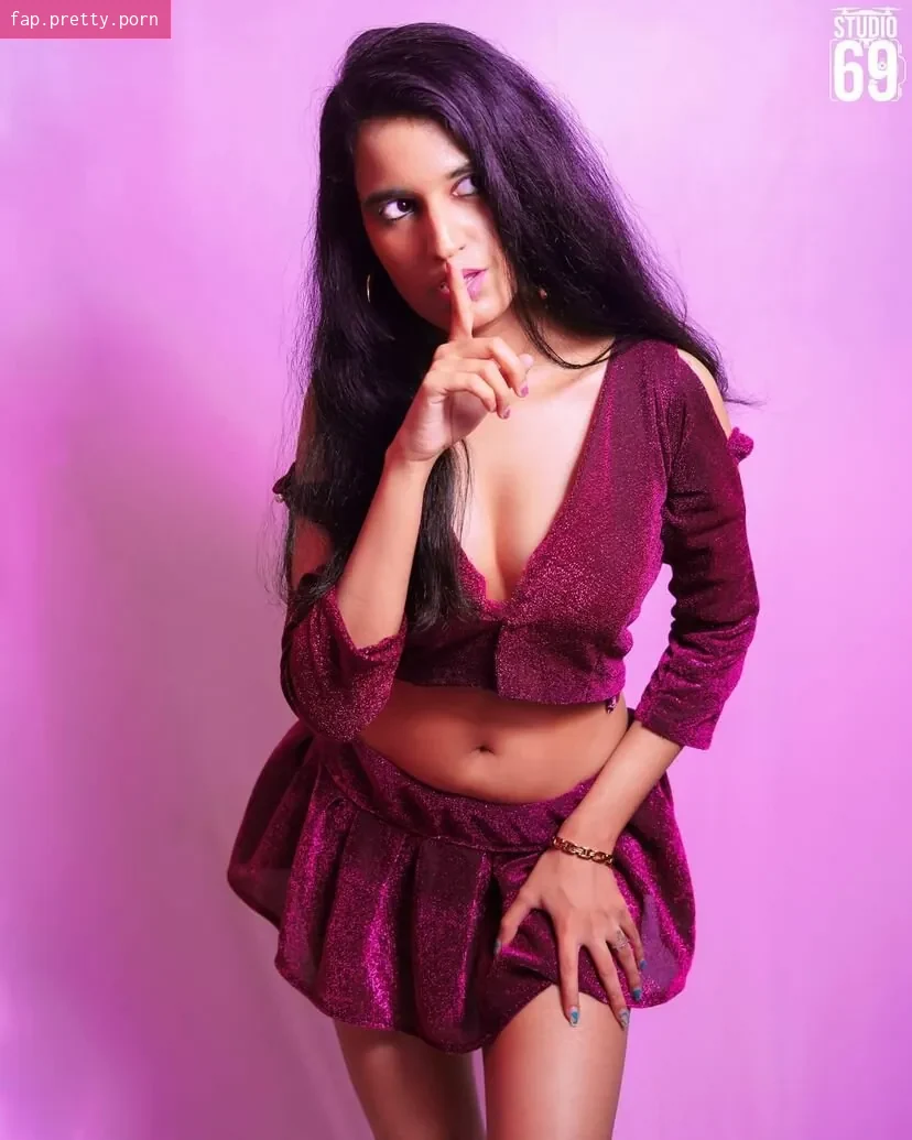 Foxy Queen - Photo #05