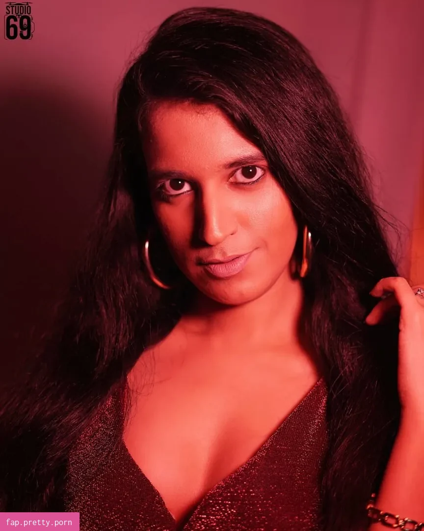 Foxy Queen - Photo #09