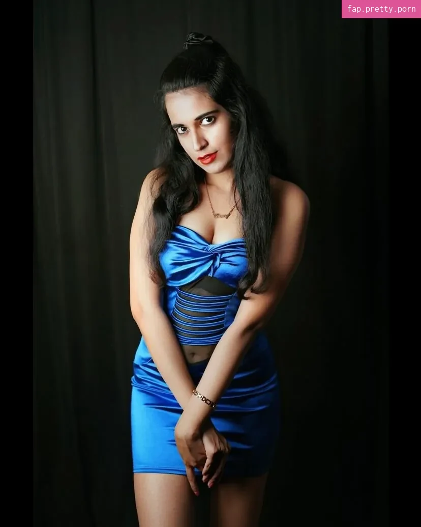 Foxy Queen - Photo #28