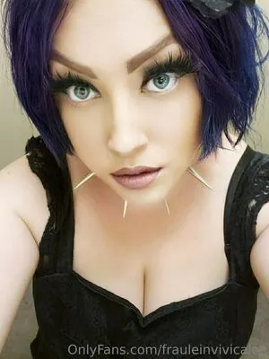 frauleinvivicalee content