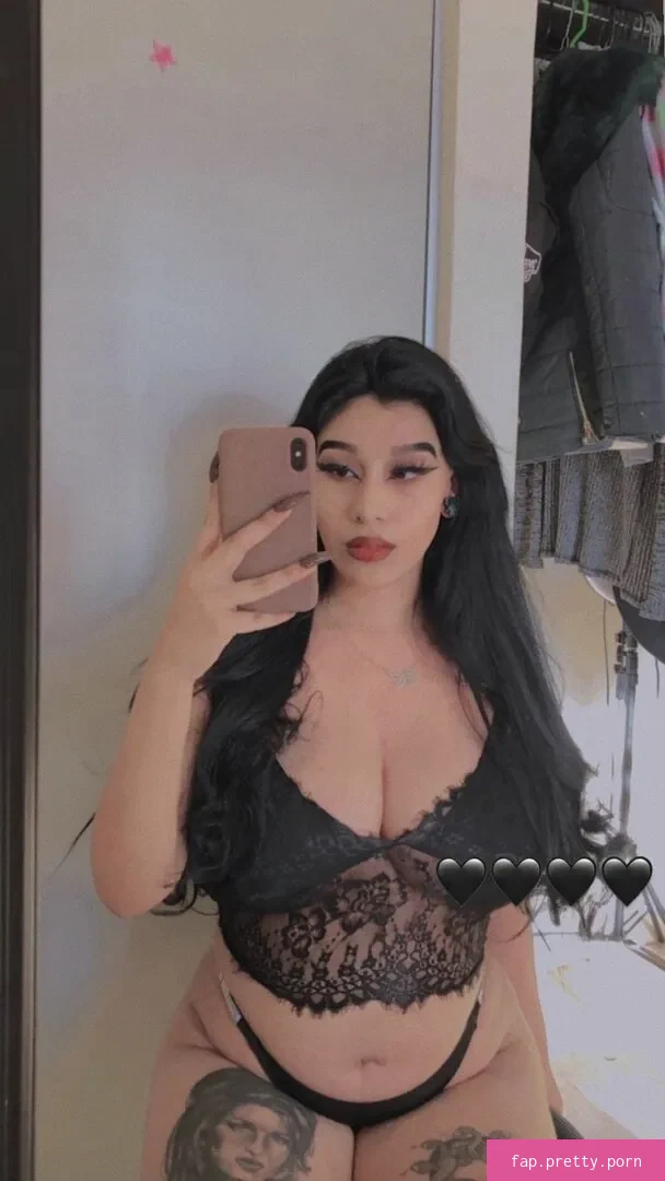 Fernanda V - Photo #76