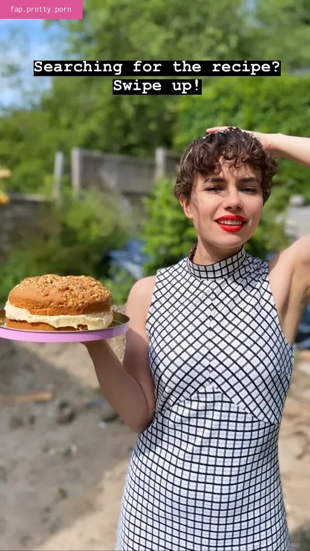 Frankie Ward - Photo #01