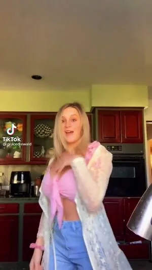 Gracie Diewald content