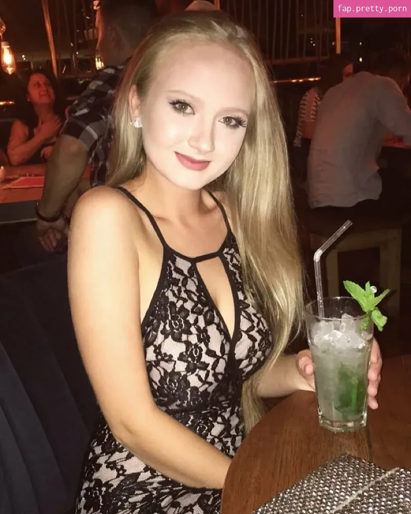 Georgina - Photo #06