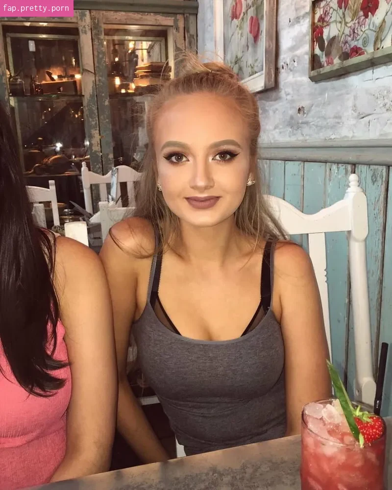 Georgina - Photo #39