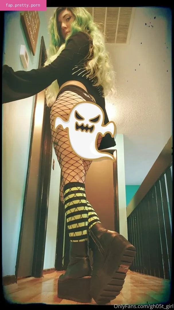 gh05t_girl - Photo #01