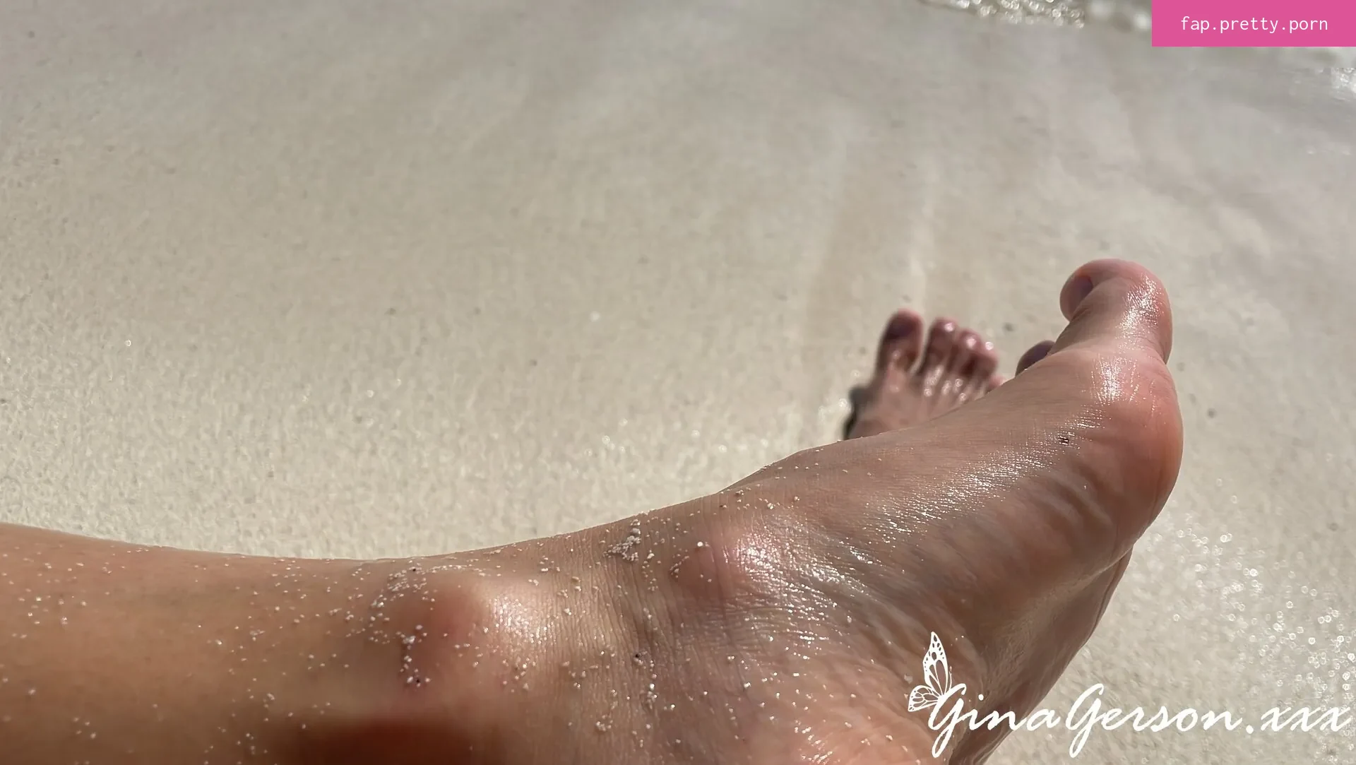 Gina Gerson - Photo #72