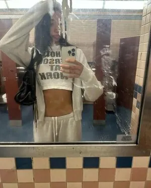 Golden - goldennxoxoo content