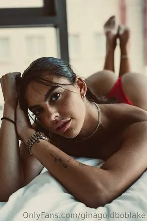ginagoldboblake content