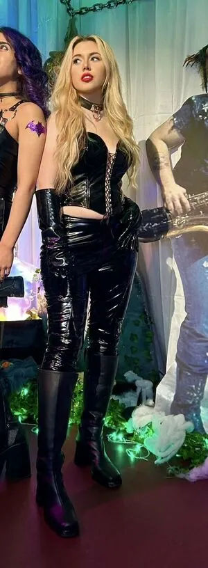 georgina_jgr (cheekygigi) content