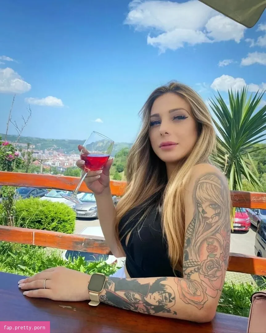 Gabriela Lori #8