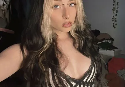 graveyardscar content