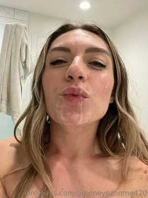 GreenEyezOnMe content