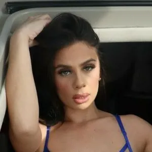 HawaiianGirlSofia