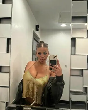 Hayden Colfax content