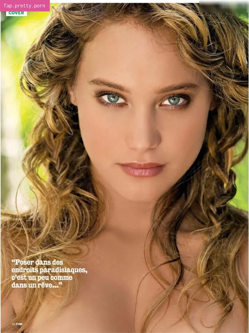 Hannah Davis - Photo #10