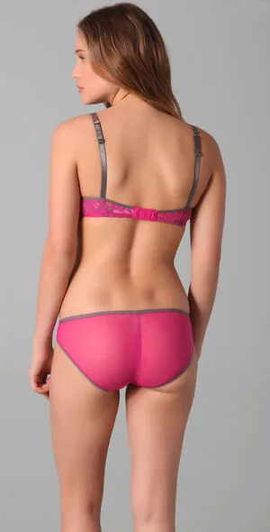 Hannah Davis content
