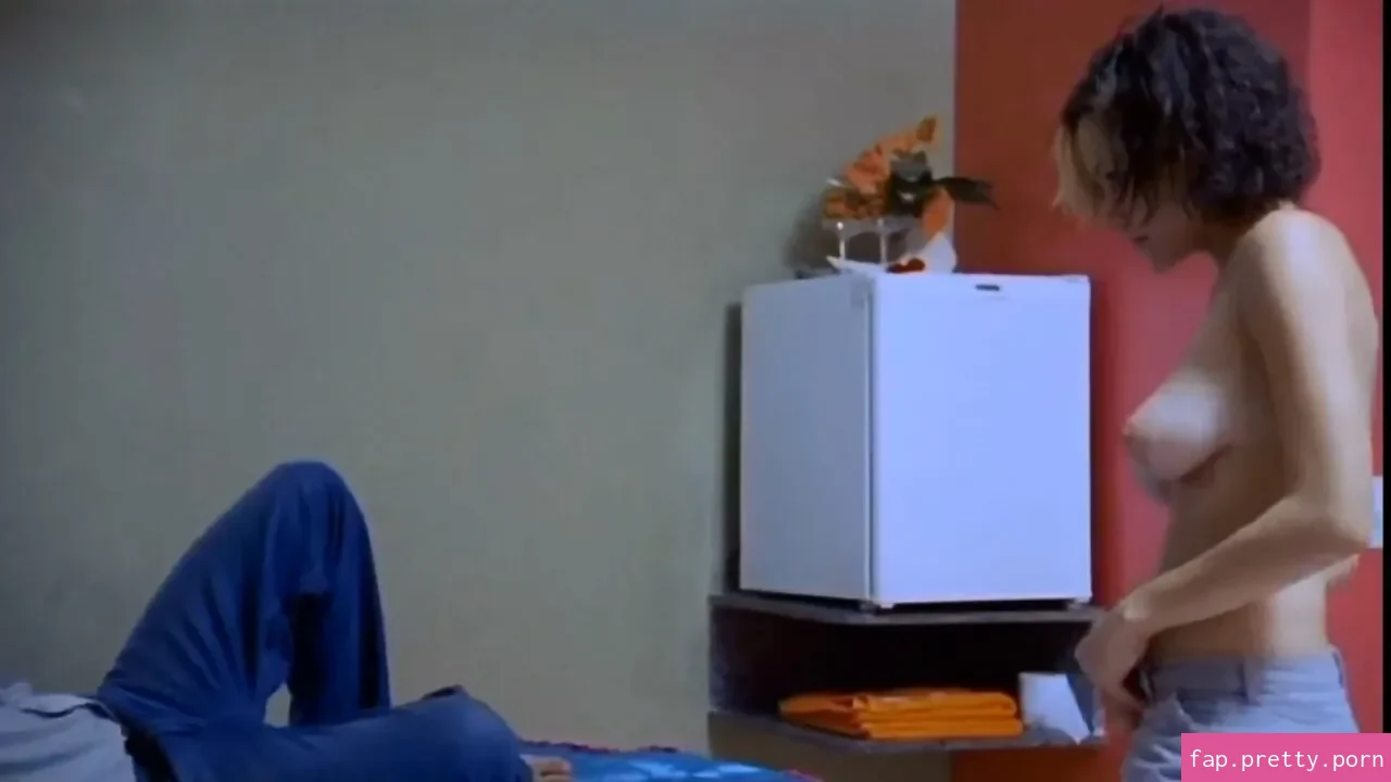 Hermila Guedes - Photo #06