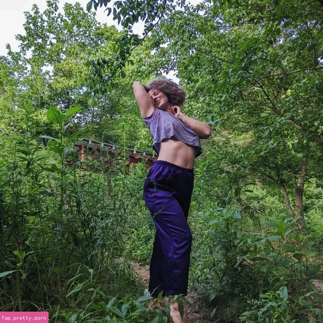 Hallee Hirsh - Photo #07