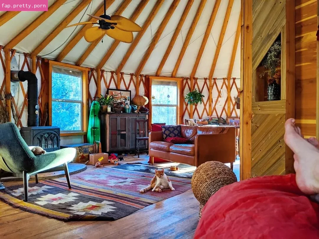 Hallee Hirsh - Photo #08