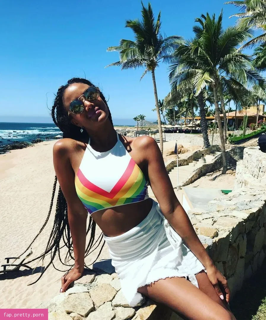 Heather Hemmens - Photo #20