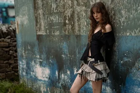 Holly Humberstone content