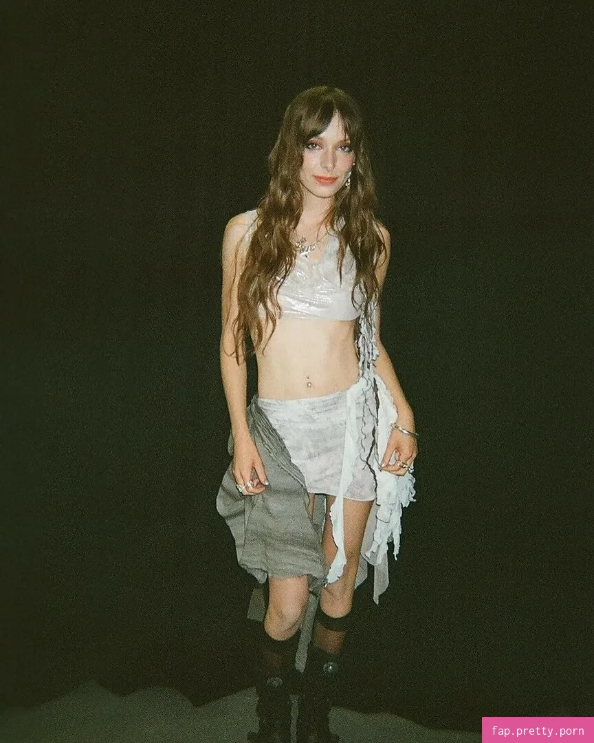 Holly Humberstone content