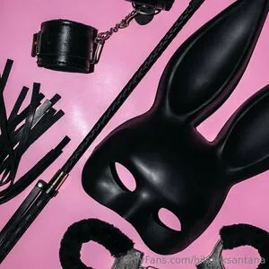 hilaryksantana content