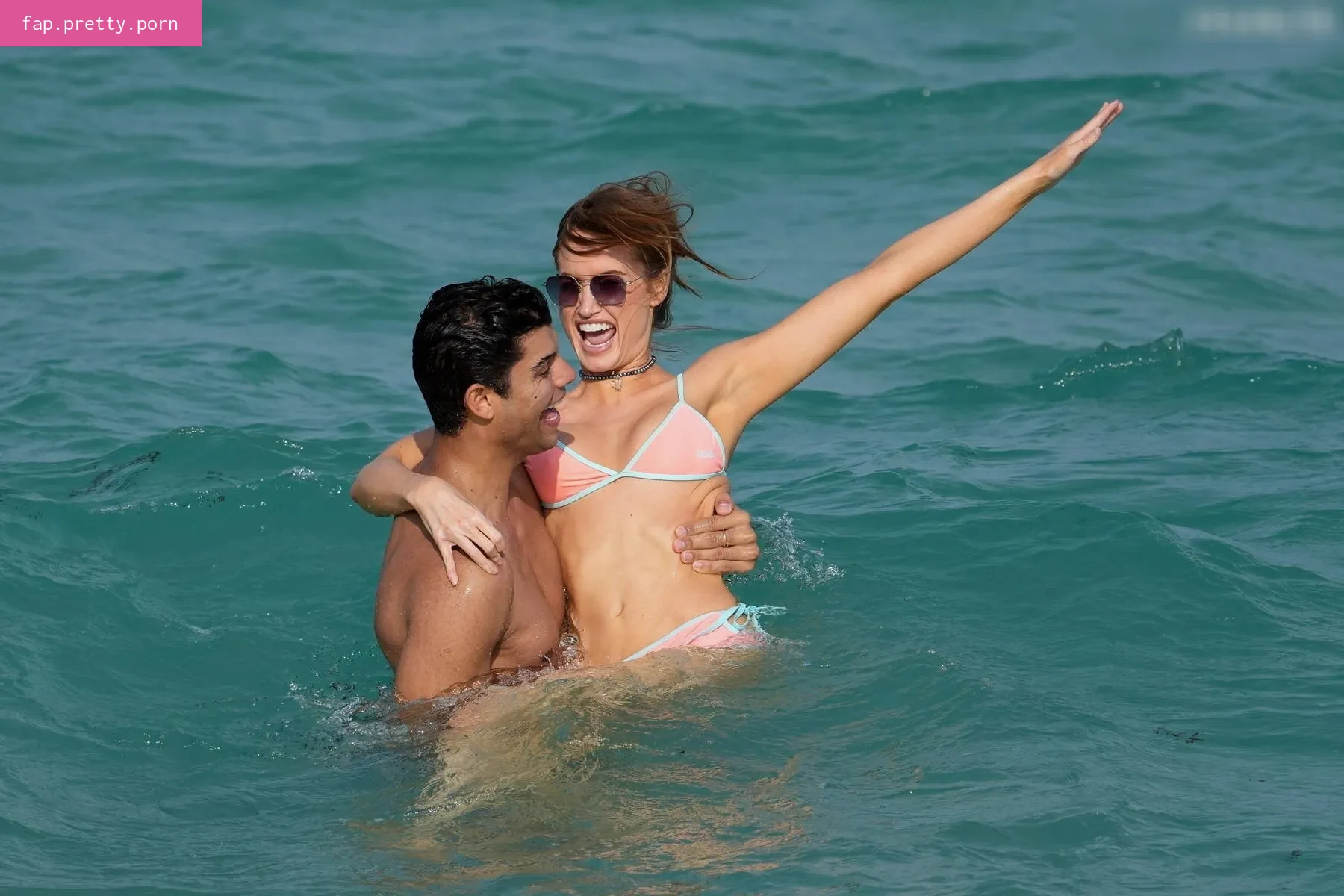 Haley Kalil - Photo #04