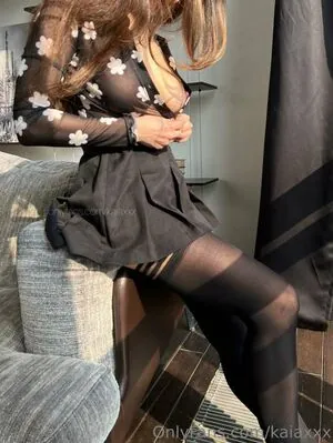 Hot Mom Kaia content