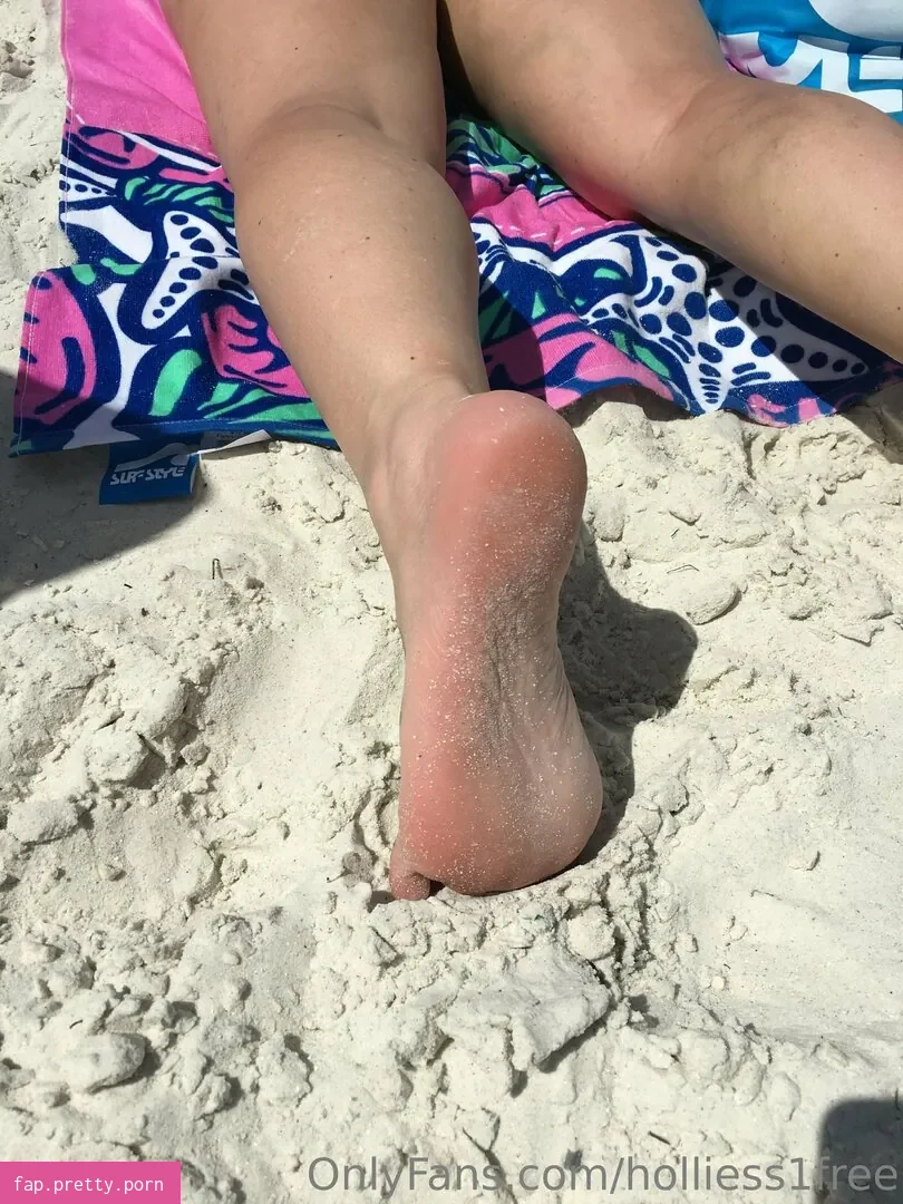 holliess1free - Photo #32