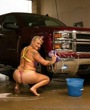 holliess1free content