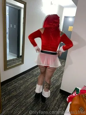 holliess1free content