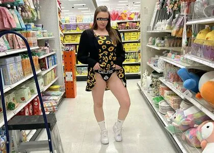 HotWifeHeidi content