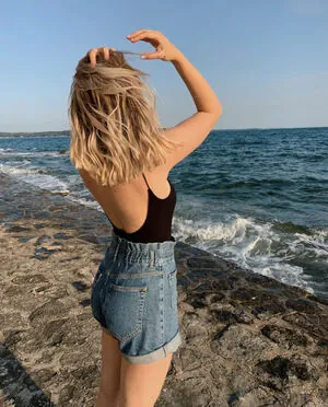 Hannah Tulnik content