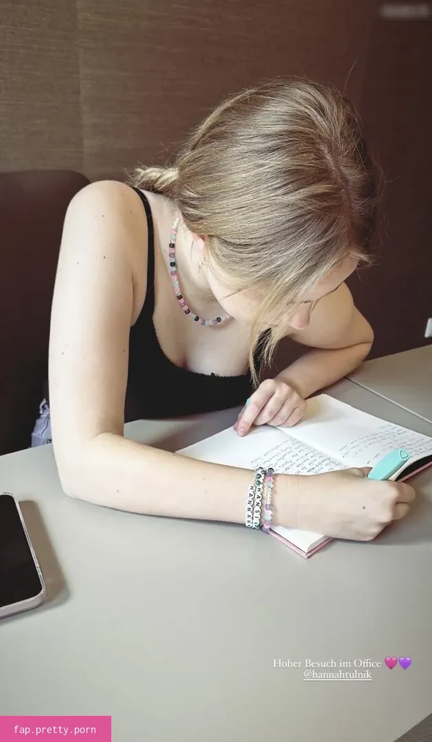 Hannah Tulnik - Photo #55