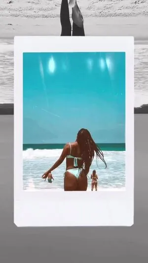 Heslaine Vieira content