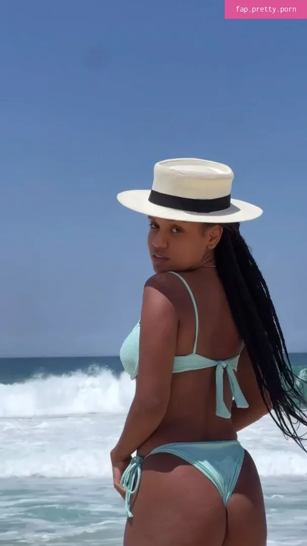 Heslaine Vieira - Photo #43