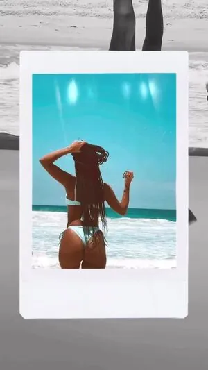 Heslaine Vieira content