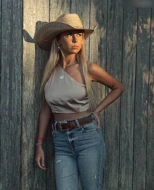 Haliey Welch content