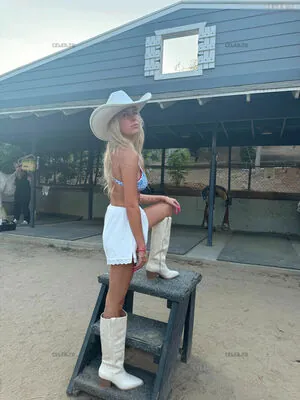 Haliey Welch content