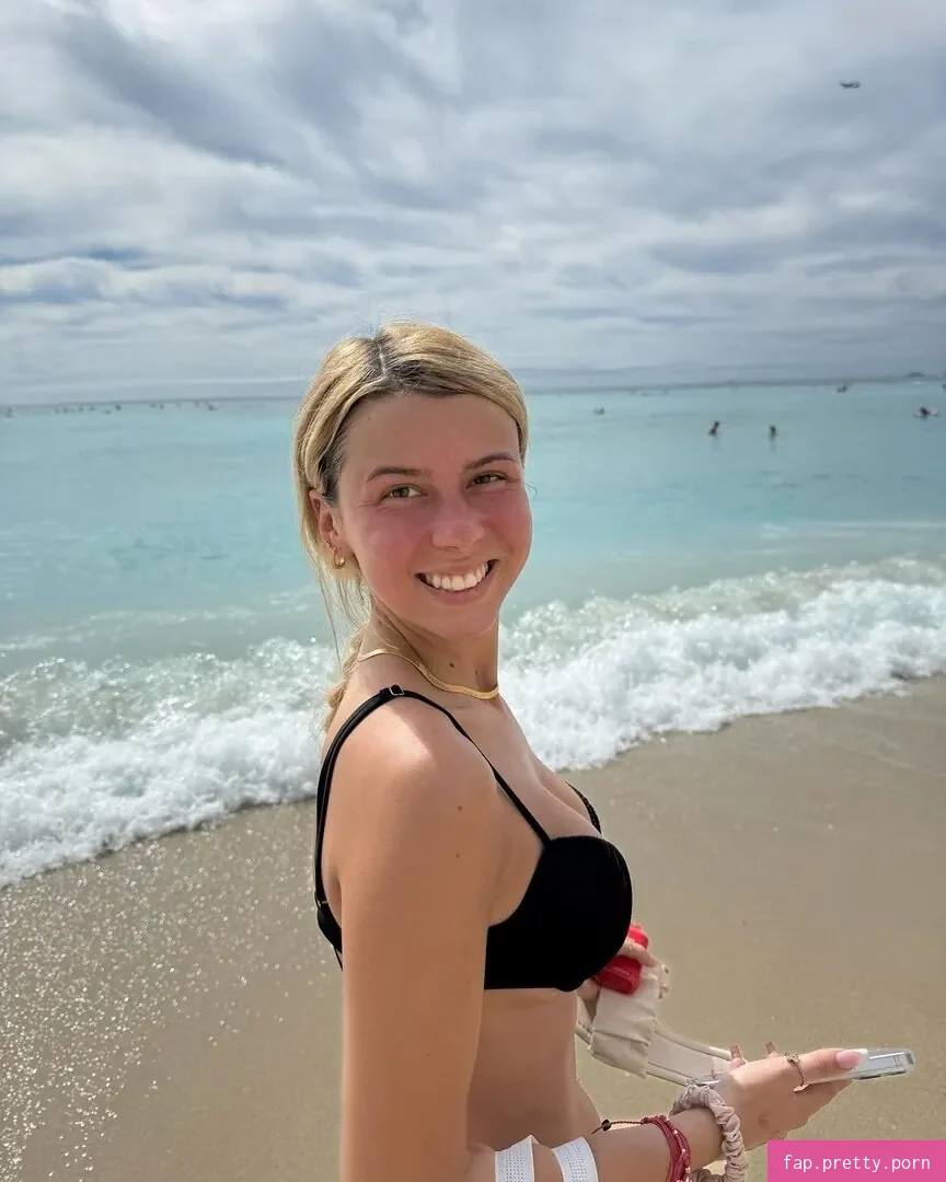 Haliey Welch - Photo #10