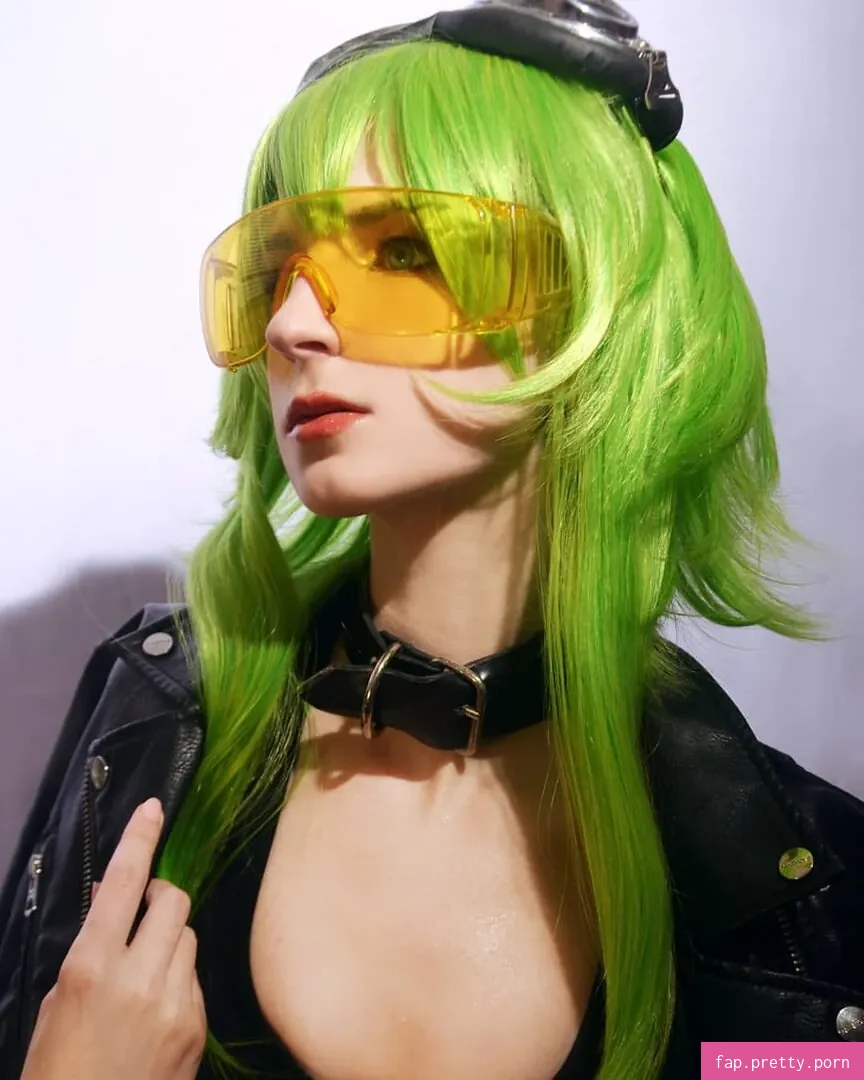 Holly White #8
