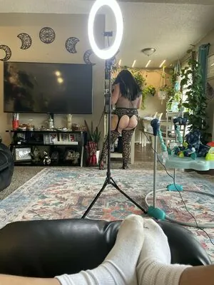 Hotwives XXX content