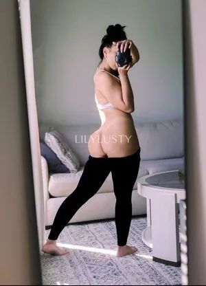 Hotwives XXX content