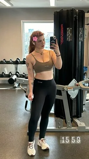 Isadora Basile content