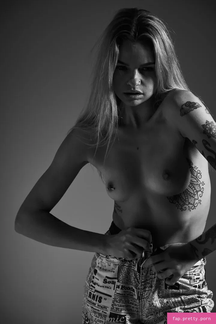 Isabella Jones - Photo #37