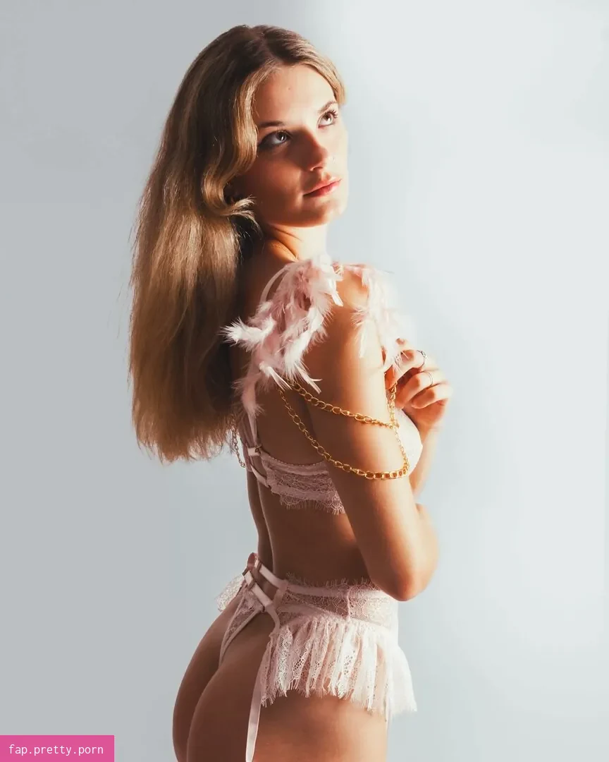 Isabella Kroon - Photo #63