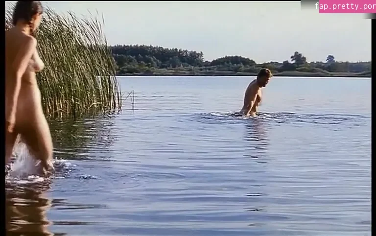 Idil Üner - Photo #06